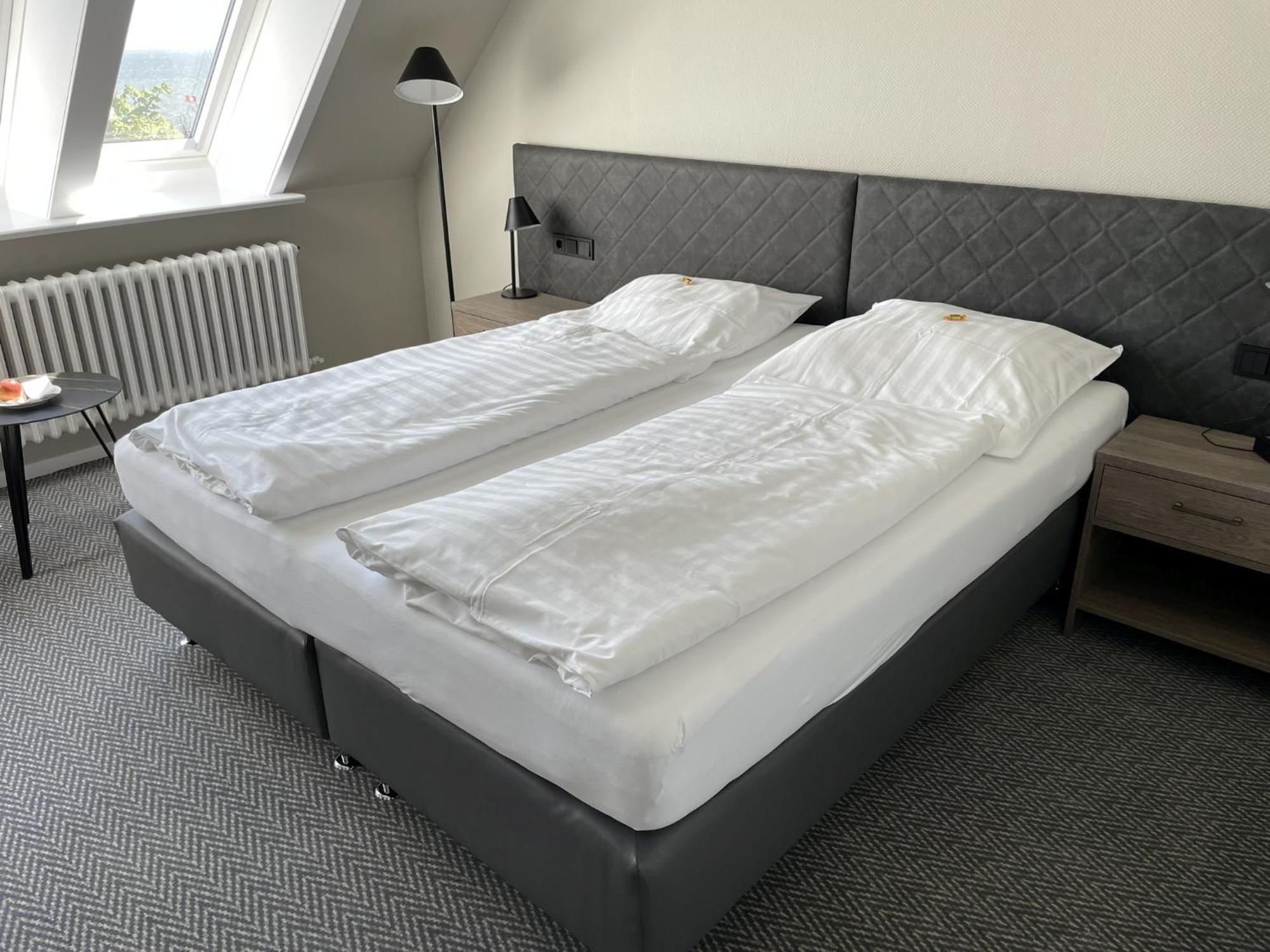 Kurhaus Hotel 3*